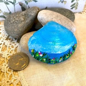 (SOLD) HAND-PAINTED TRANQUILITY BY THE SEA SHELL